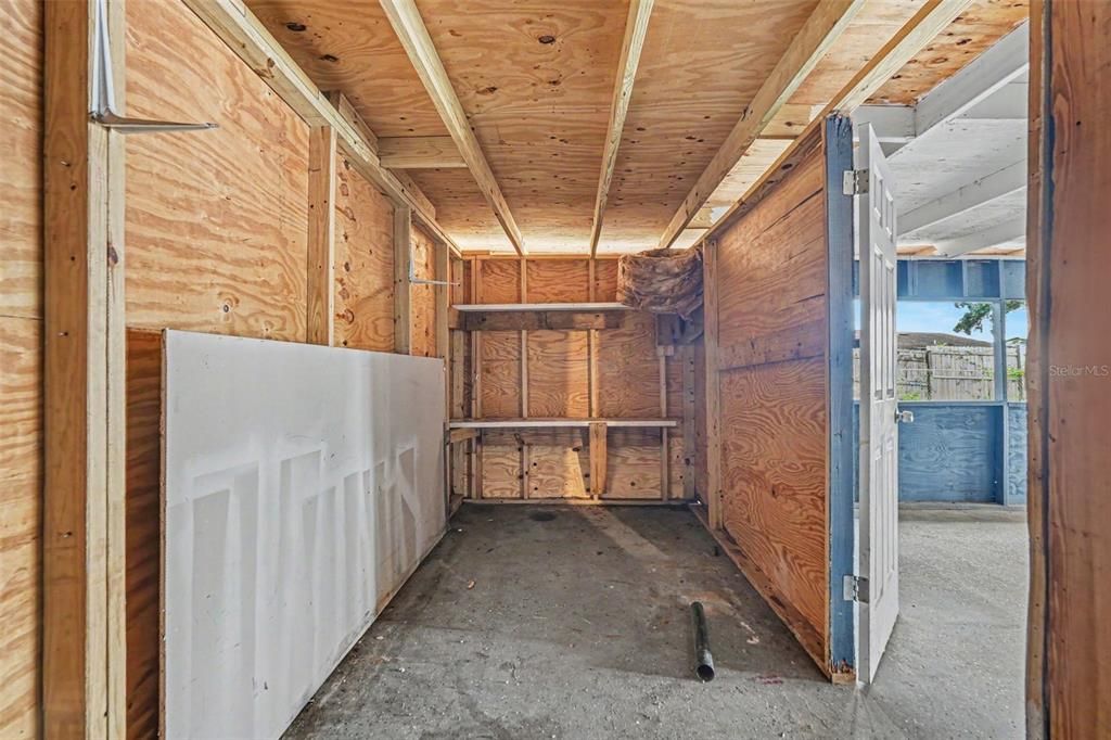 For Sale: $290,000 (2 beds, 1 baths, 1120 Square Feet)