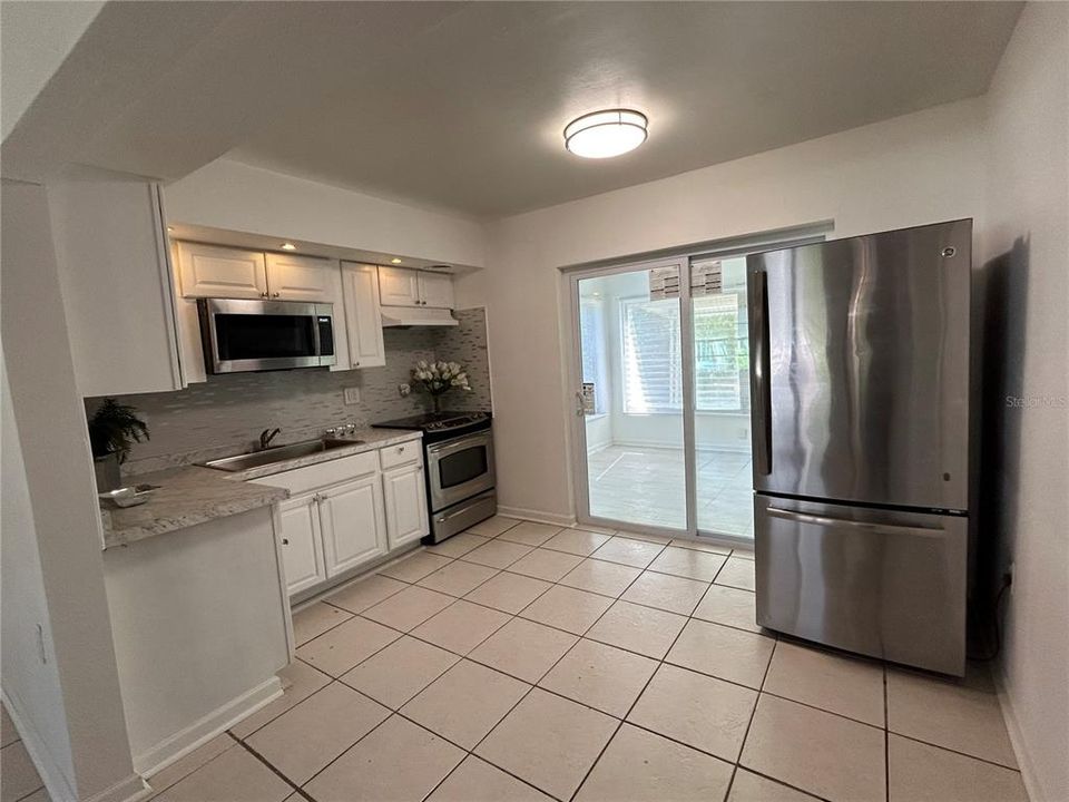 For Sale: $229,900 (3 beds, 1 baths, 1235 Square Feet)