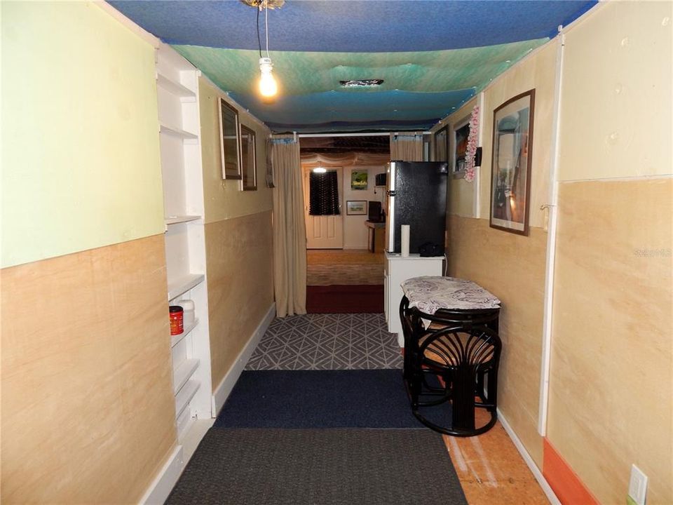 На продажу: $189,000 (2 спален, 1 ванн, 1034 Квадратных фут)