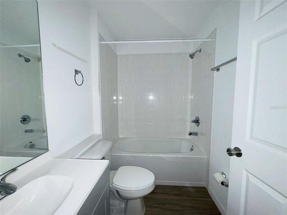 В аренду: $1,700 (3 спален, 2 ванн, 1390 Квадратных фут)