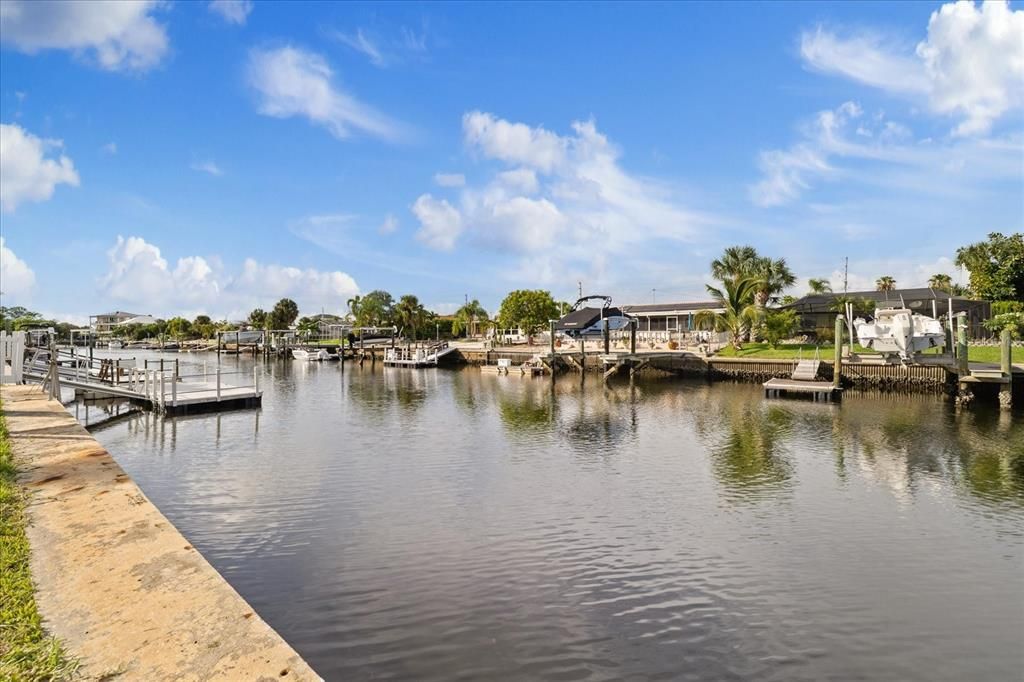 For Sale: $495,000 (2 beds, 2 baths, 1310 Square Feet)