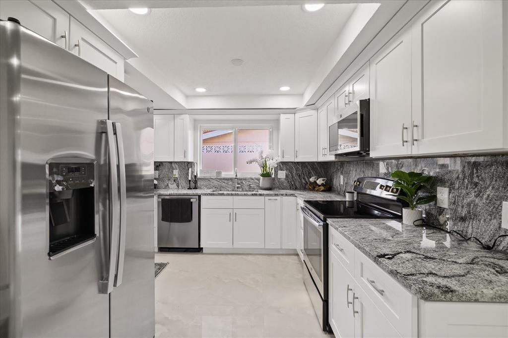 For Sale: $495,000 (2 beds, 2 baths, 1310 Square Feet)