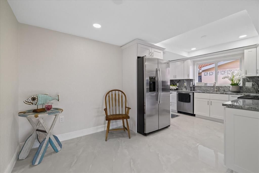For Sale: $495,000 (2 beds, 2 baths, 1310 Square Feet)