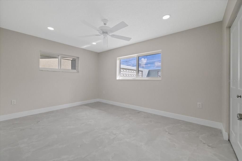 For Sale: $495,000 (2 beds, 2 baths, 1310 Square Feet)