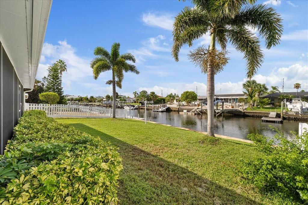 For Sale: $495,000 (2 beds, 2 baths, 1310 Square Feet)