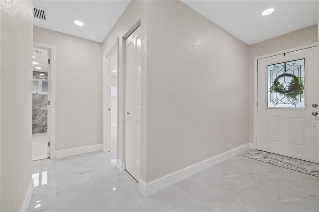 For Sale: $495,000 (2 beds, 2 baths, 1310 Square Feet)