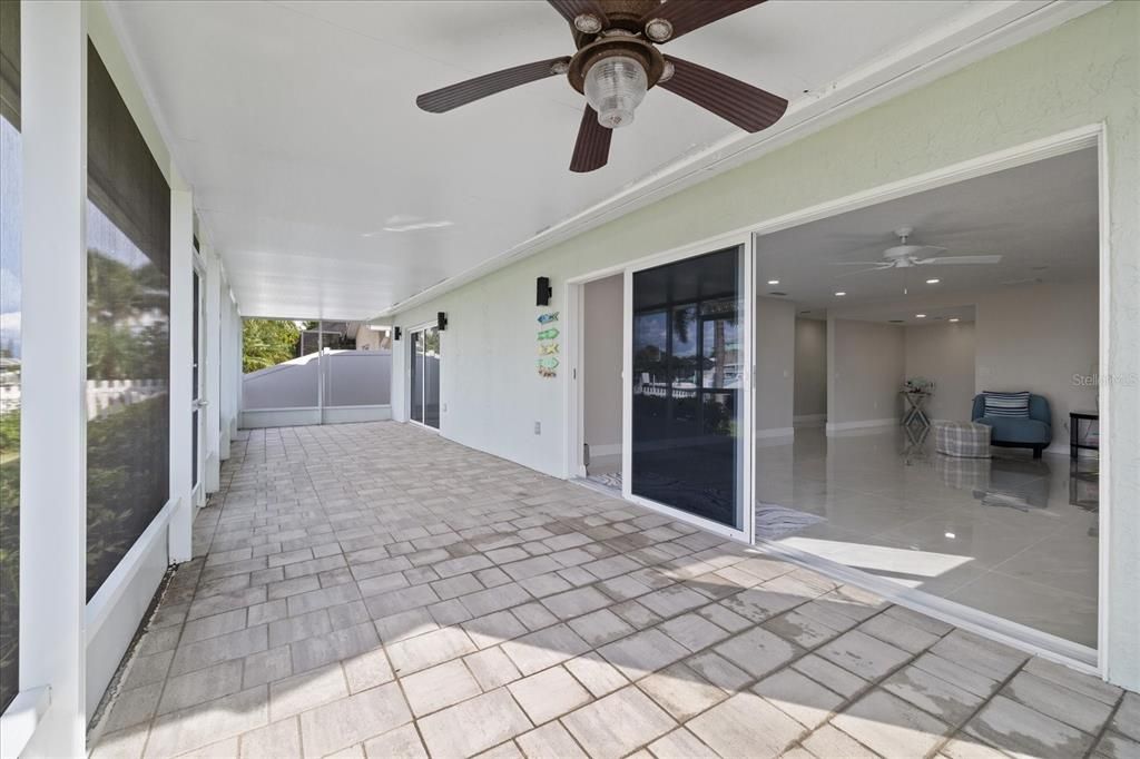 For Sale: $495,000 (2 beds, 2 baths, 1310 Square Feet)