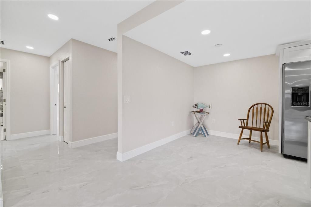 For Sale: $495,000 (2 beds, 2 baths, 1310 Square Feet)