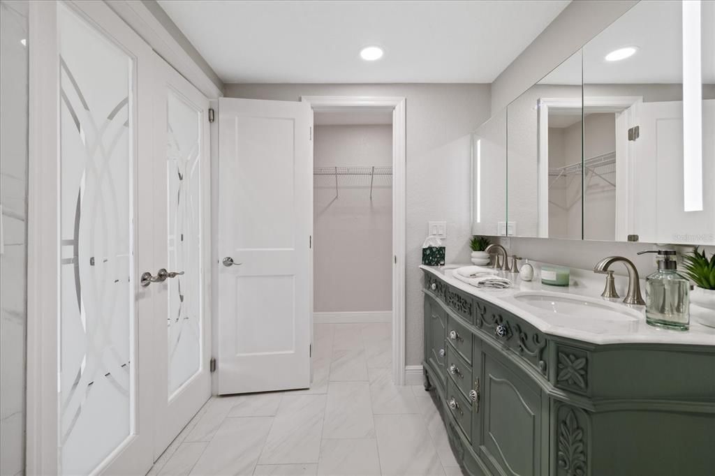 For Sale: $495,000 (2 beds, 2 baths, 1310 Square Feet)