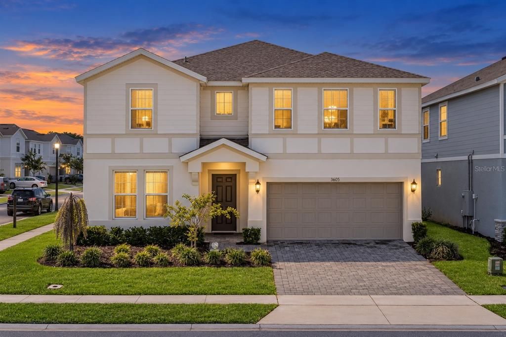 For Sale: $725,000 (10 beds, 8 baths, 4399 Square Feet)