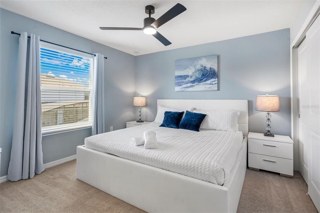 For Sale: $725,000 (10 beds, 8 baths, 4399 Square Feet)