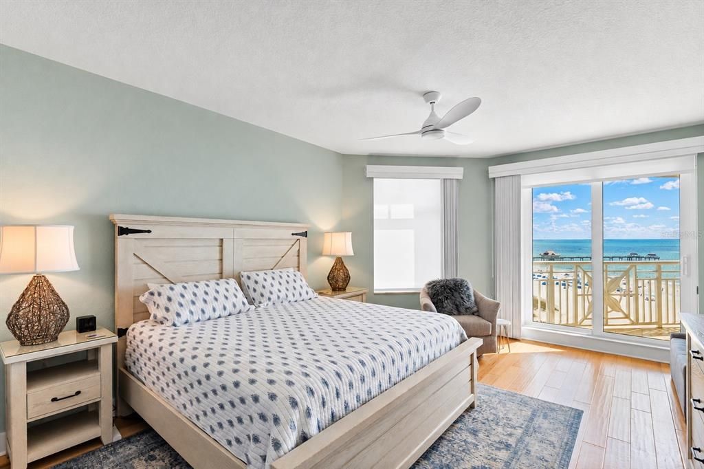 For Sale: $1,692,000 (2 beds, 2 baths, 1460 Square Feet)