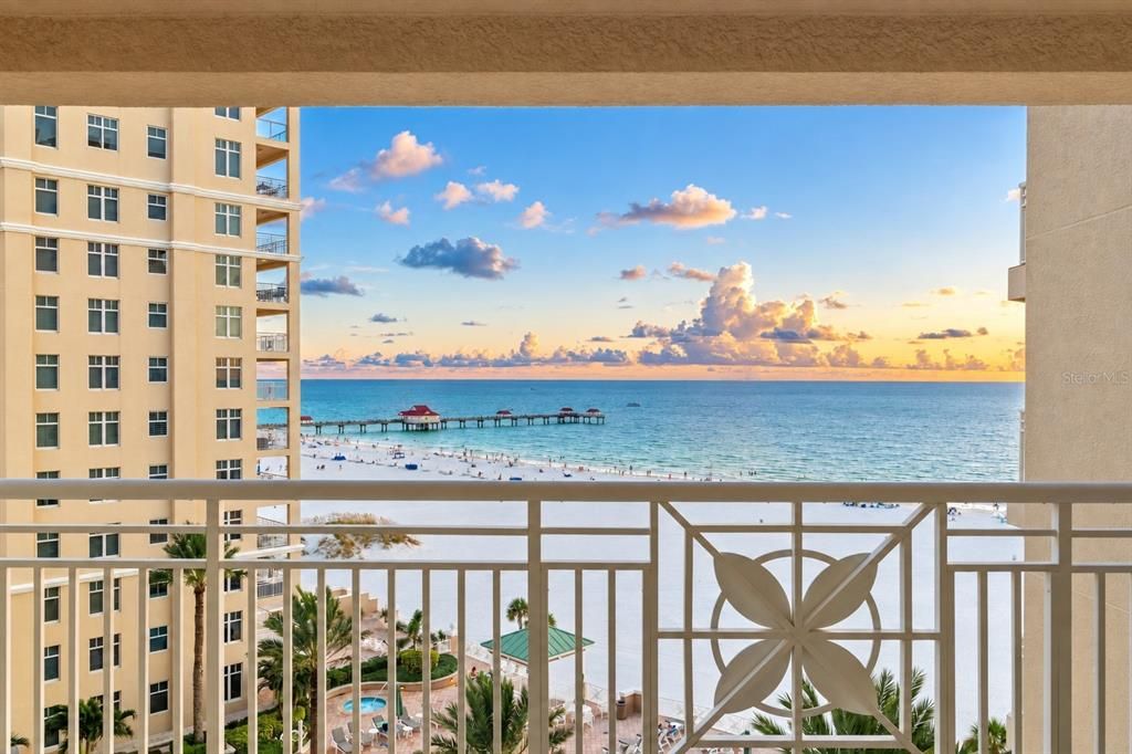 For Sale: $1,692,000 (2 beds, 2 baths, 1460 Square Feet)