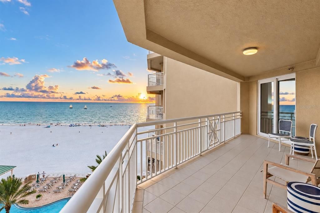 For Sale: $1,692,000 (2 beds, 2 baths, 1460 Square Feet)