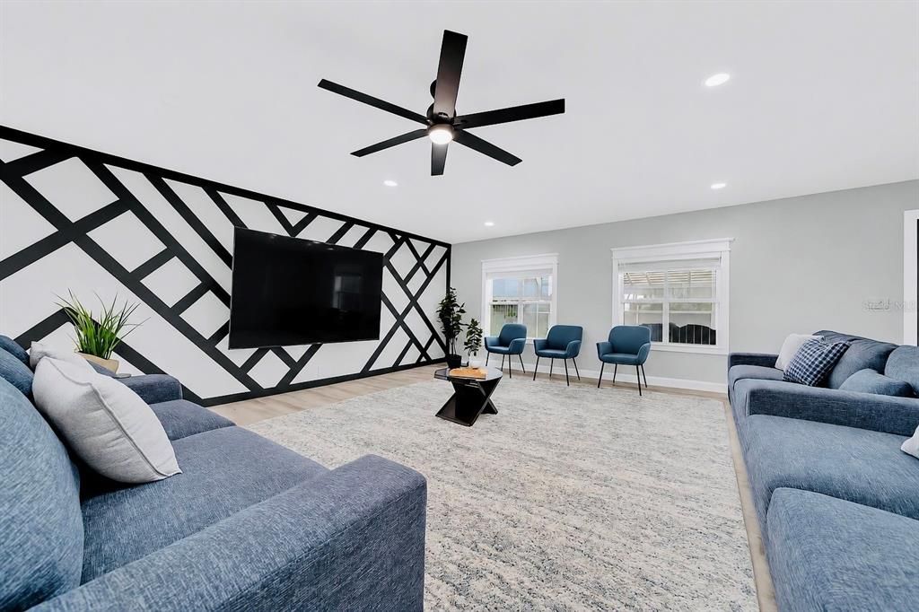 For Sale: $1,140,000 (8 beds, 7 baths, 4327 Square Feet)