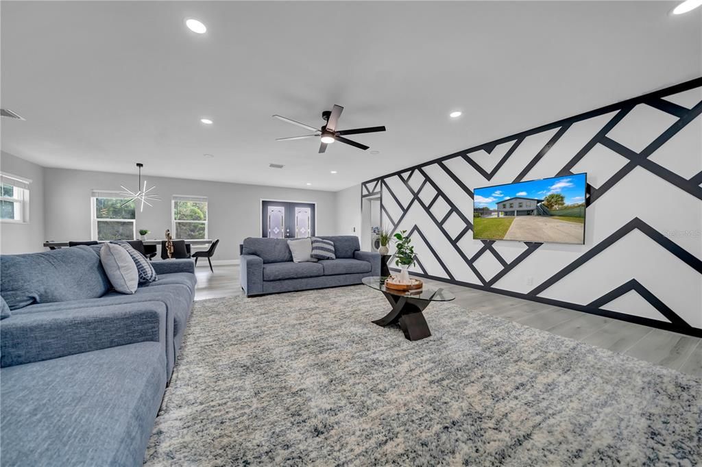 For Sale: $1,140,000 (8 beds, 7 baths, 4327 Square Feet)