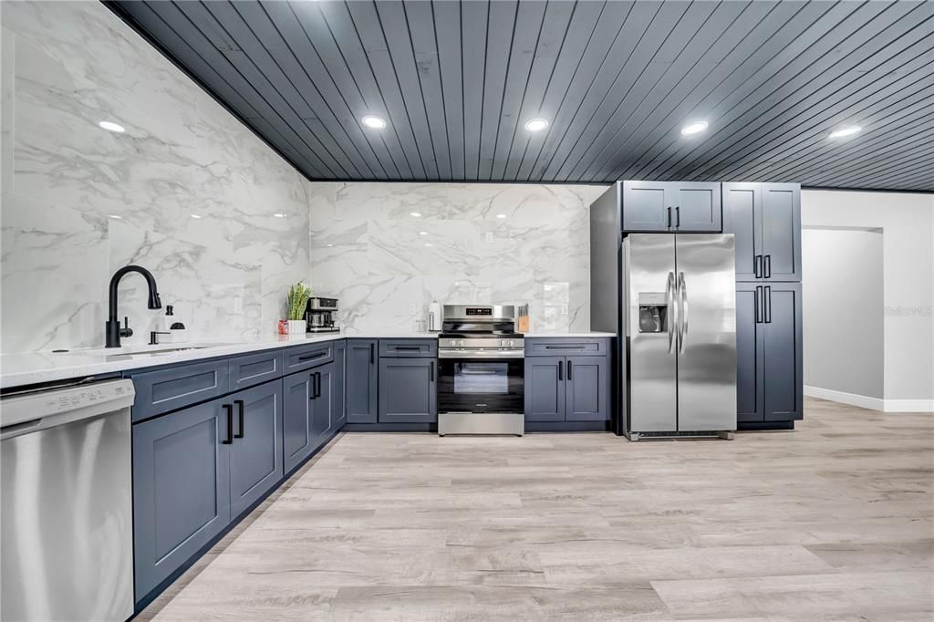 For Sale: $1,140,000 (8 beds, 7 baths, 4327 Square Feet)