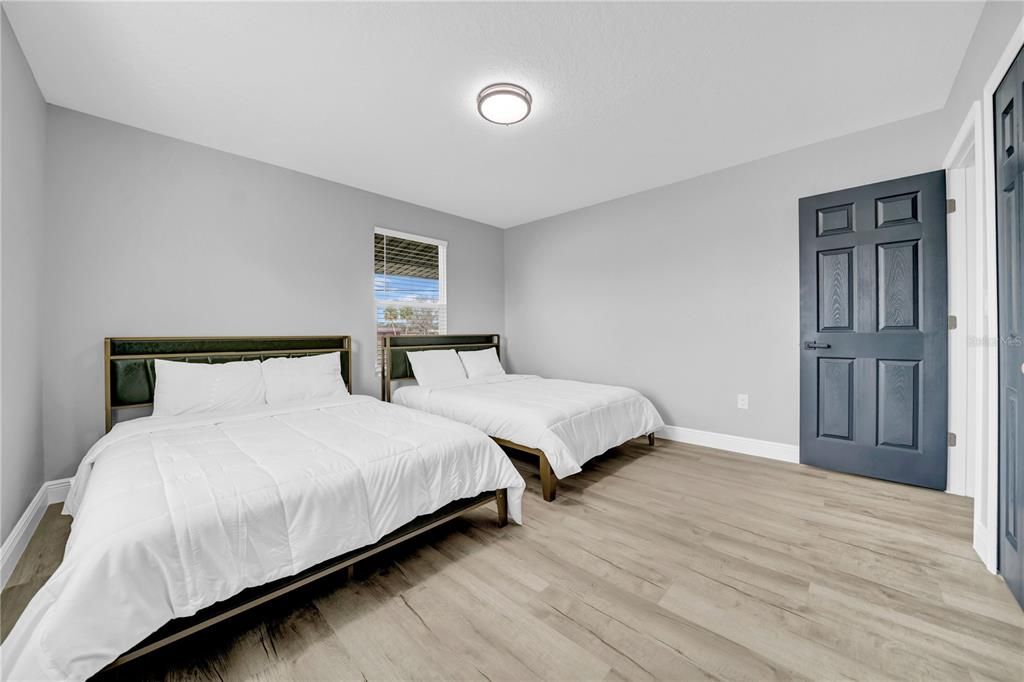 For Sale: $1,140,000 (8 beds, 7 baths, 4327 Square Feet)