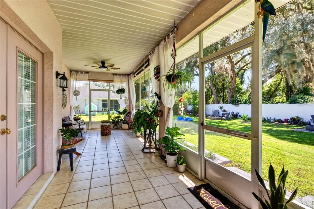 En Venta: $350,000 (3 camas, 2 baños, 1988 Pies cuadrados)