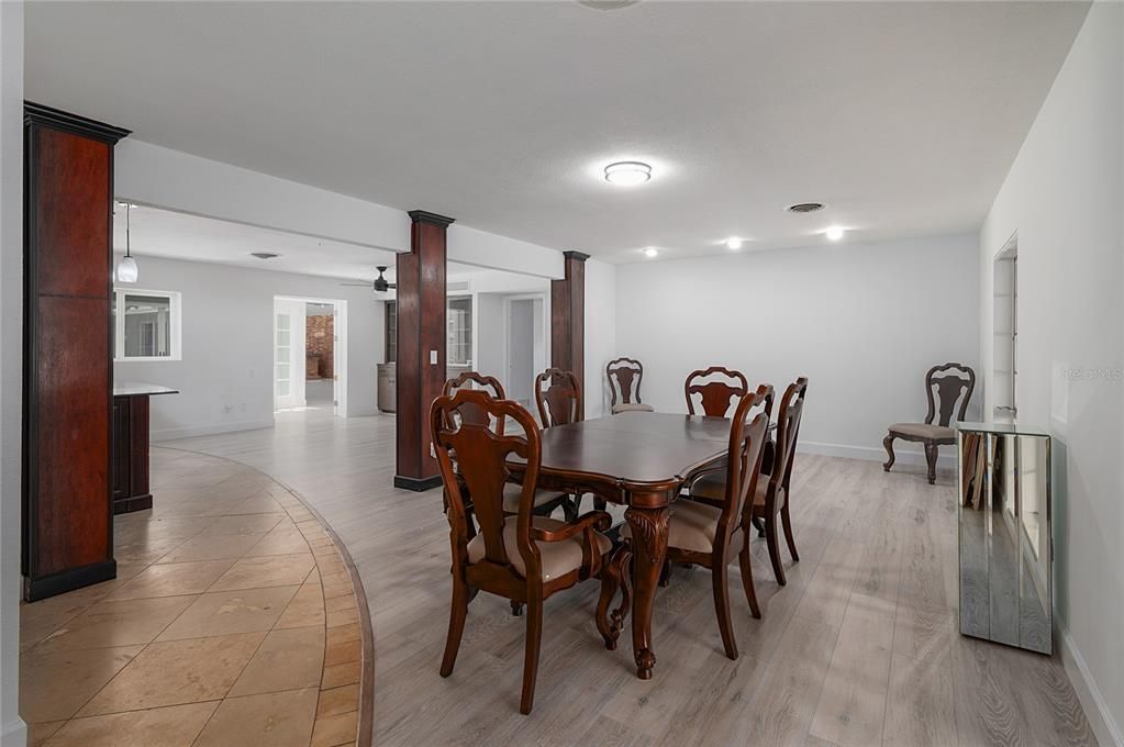 На продажу: $498,500 (3 спален, 3 ванн, 2981 Квадратных фут)