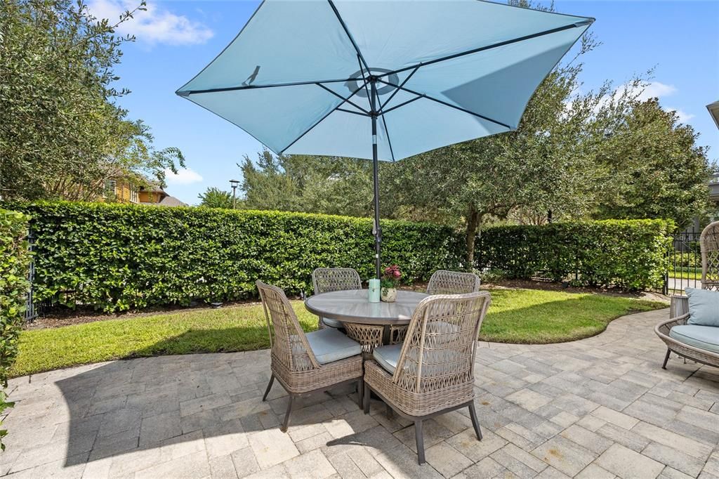 For Sale: $1,150,000 (5 beds, 4 baths, 3610 Square Feet)