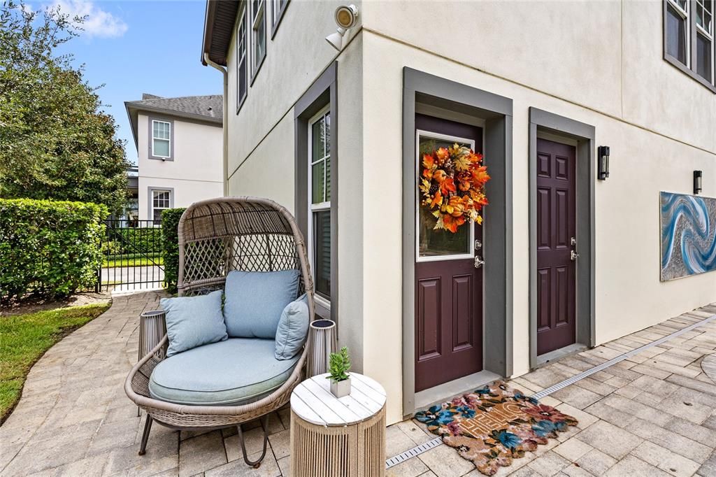 For Sale: $1,150,000 (5 beds, 4 baths, 3610 Square Feet)
