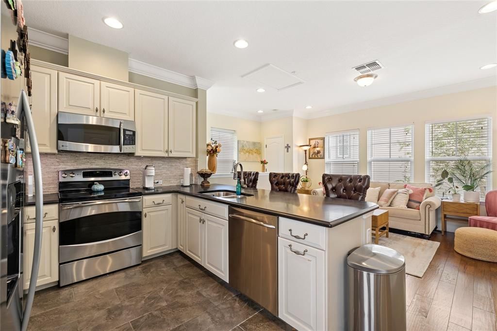 For Sale: $1,150,000 (5 beds, 4 baths, 3610 Square Feet)