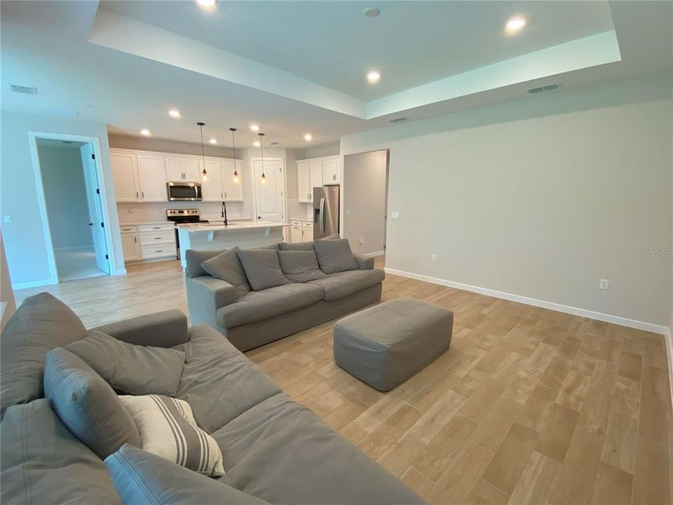 В аренду: $2,295 (3 спален, 2 ванн, 1650 Квадратных фут)
