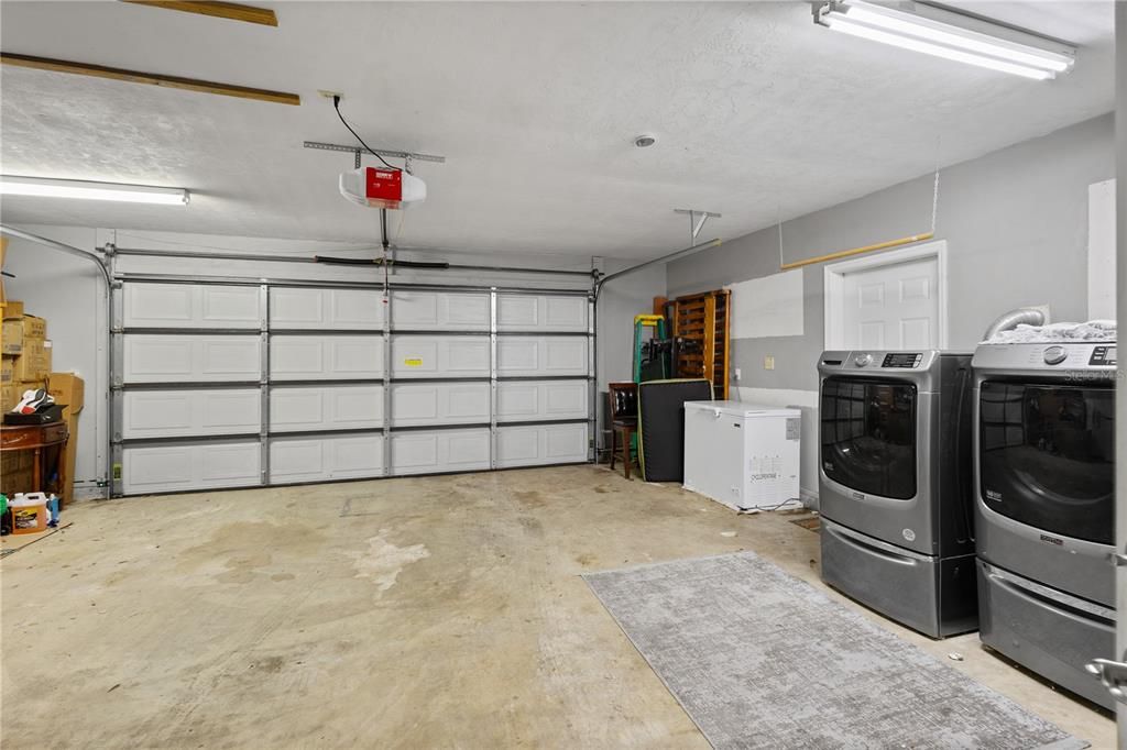 For Sale: $369,900 (3 beds, 2 baths, 1338 Square Feet)