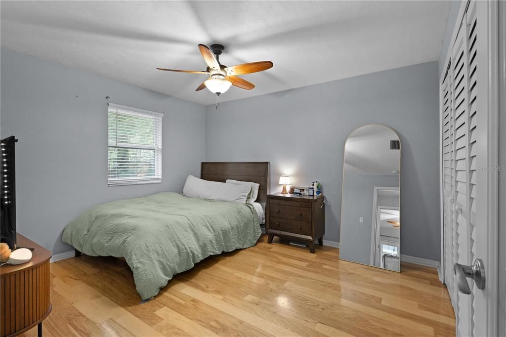 For Sale: $369,900 (3 beds, 2 baths, 1338 Square Feet)