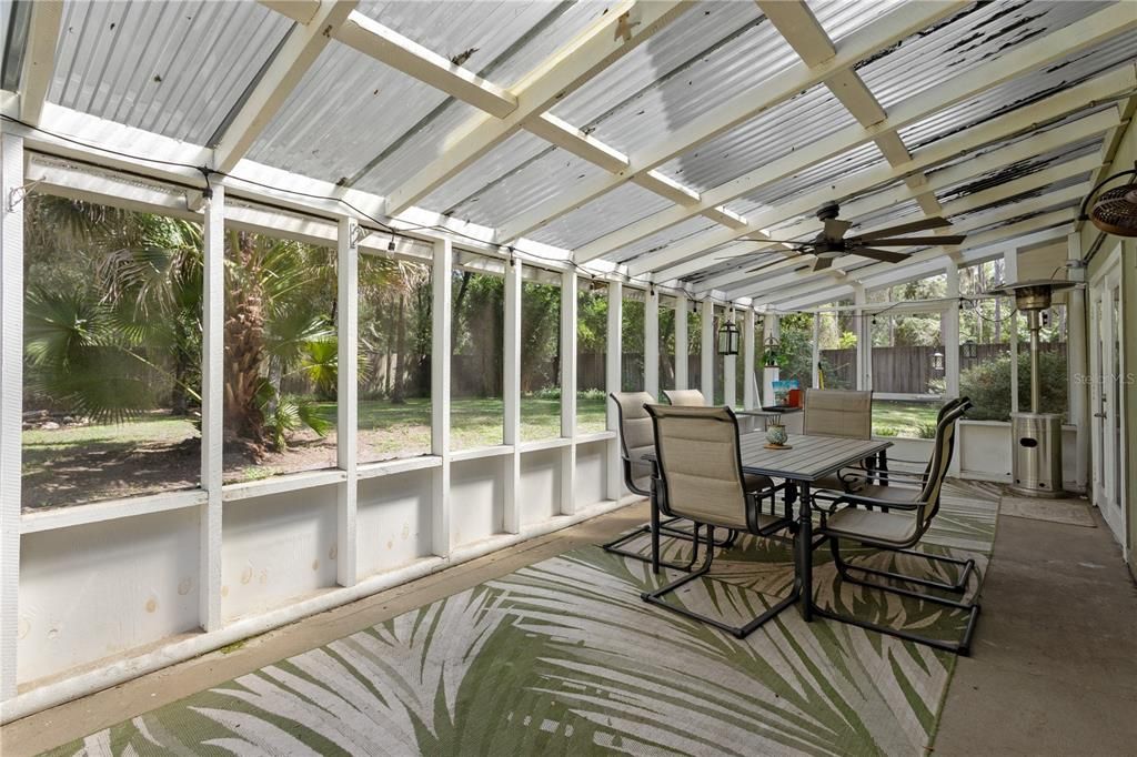 For Sale: $369,900 (3 beds, 2 baths, 1338 Square Feet)
