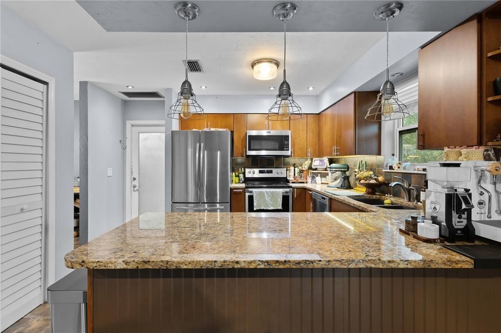 For Sale: $369,900 (3 beds, 2 baths, 1338 Square Feet)