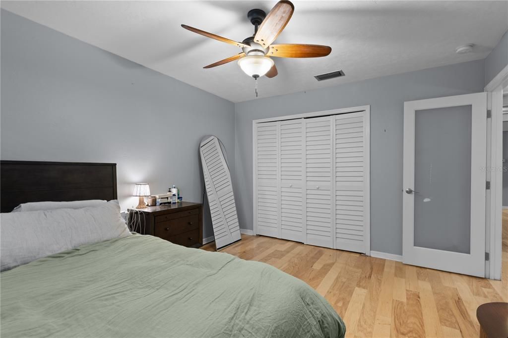 For Sale: $369,900 (3 beds, 2 baths, 1338 Square Feet)