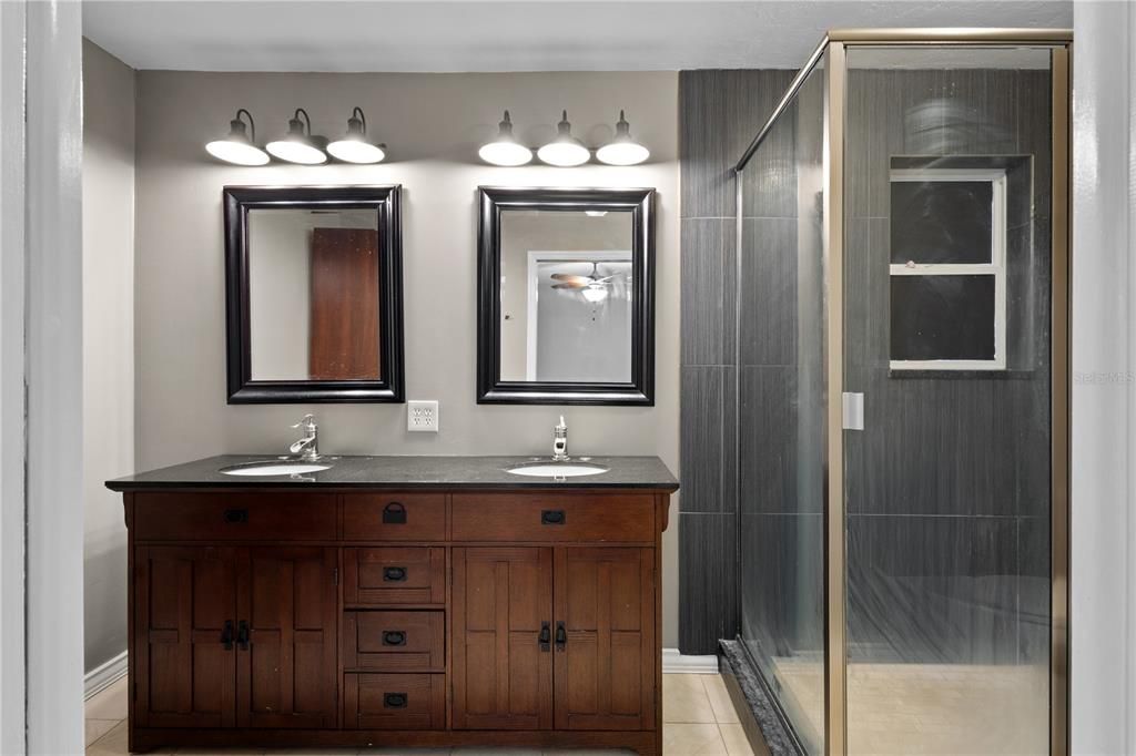 For Sale: $369,900 (3 beds, 2 baths, 1338 Square Feet)
