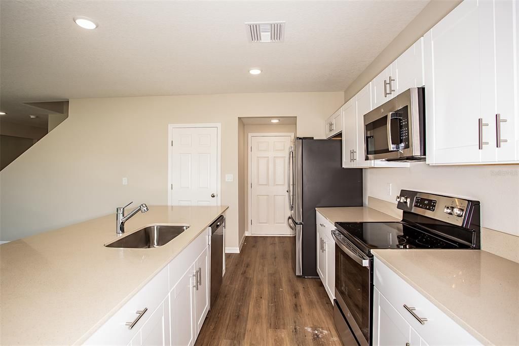 For Sale: $494,990 (5 beds, 3 baths, 2888 Square Feet)
