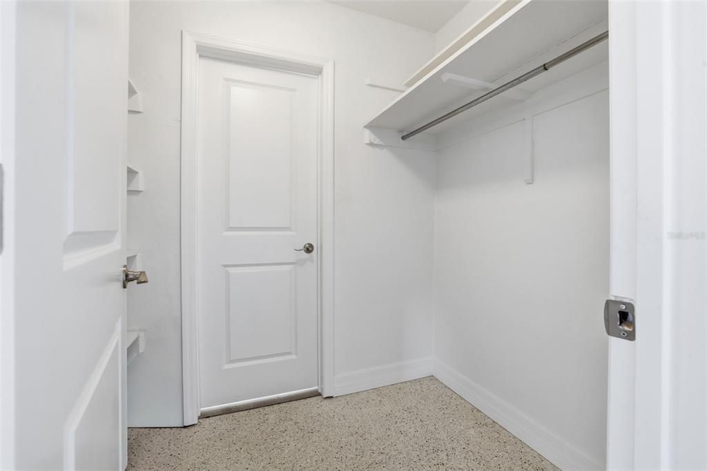 Activo con contrato: $130,000 (1 camas, 1 baños, 420 Pies cuadrados)