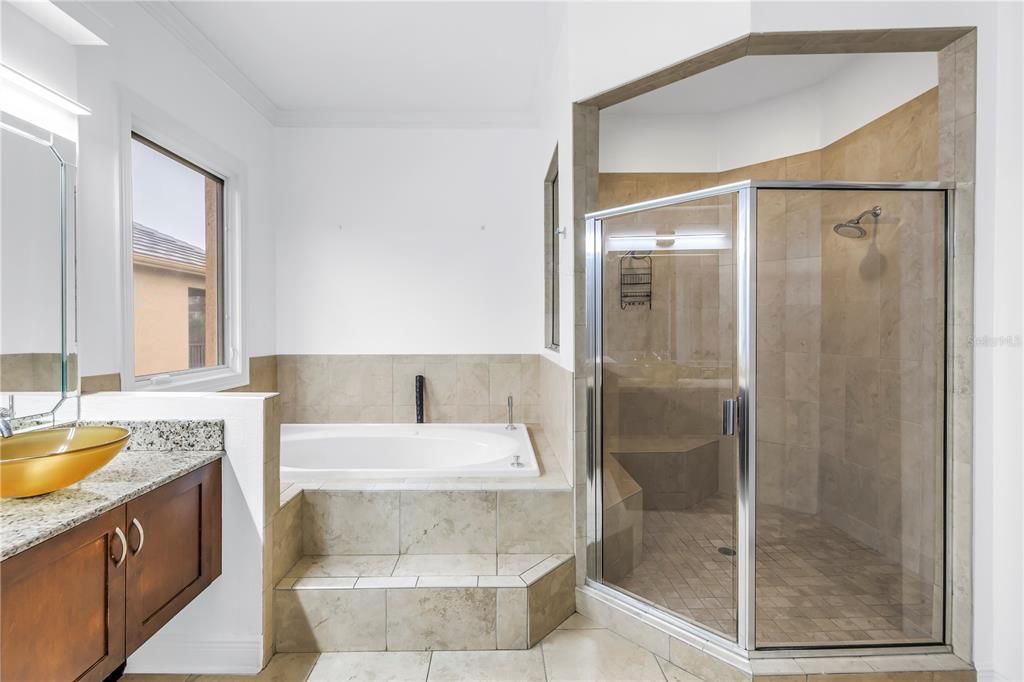 En Renta: $4,650 (3 camas, 3 baños, 2982 Pies cuadrados)
