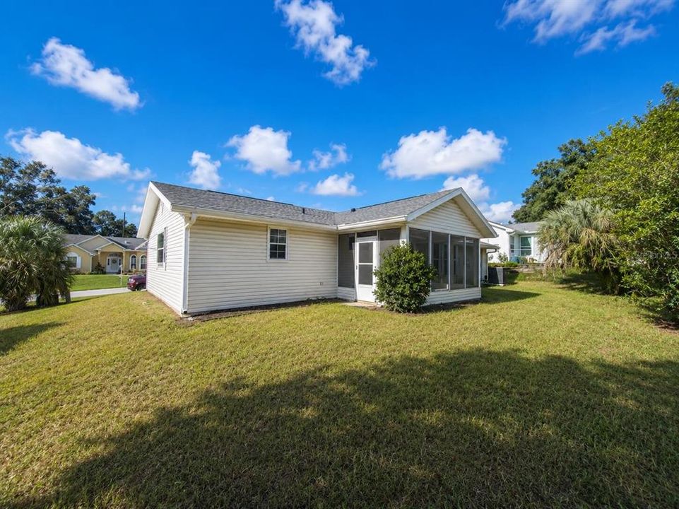 For Sale: $199,000 (2 beds, 2 baths, 1135 Square Feet)