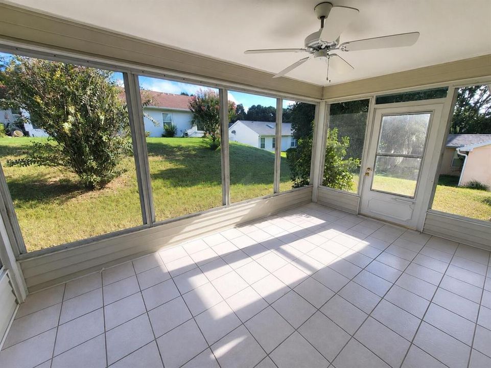 For Sale: $199,000 (2 beds, 2 baths, 1135 Square Feet)