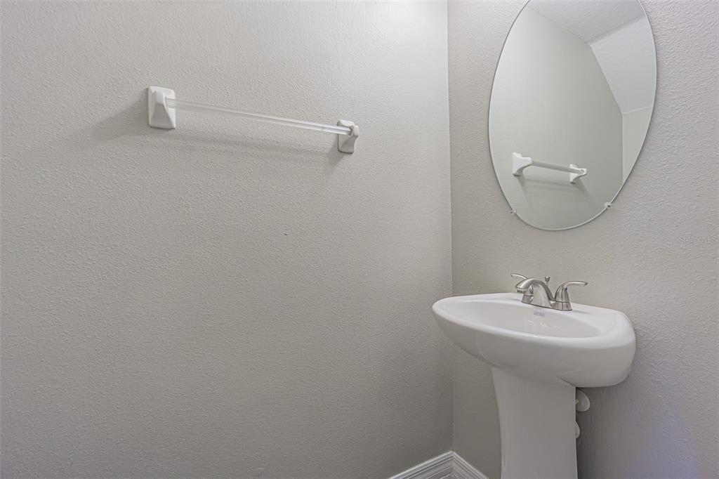 For Sale: $235,000 (2 beds, 2 baths, 1462 Square Feet)