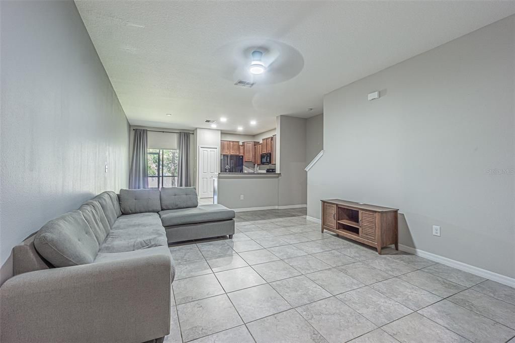 For Sale: $235,000 (2 beds, 2 baths, 1462 Square Feet)