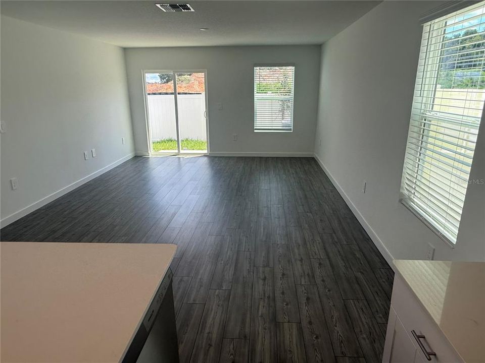 For Rent: $1,890 (3 beds, 2 baths, 1486 Square Feet)