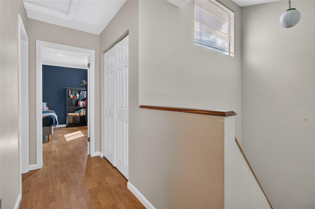 For Sale: $300,000 (3 beds, 2 baths, 1220 Square Feet)