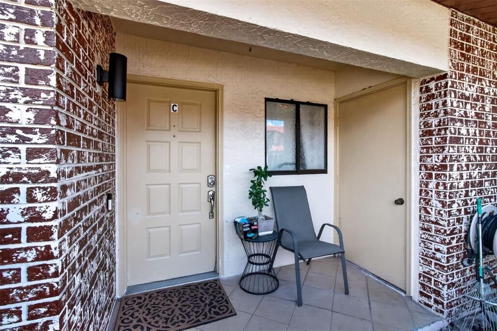For Sale: $300,000 (3 beds, 2 baths, 1220 Square Feet)