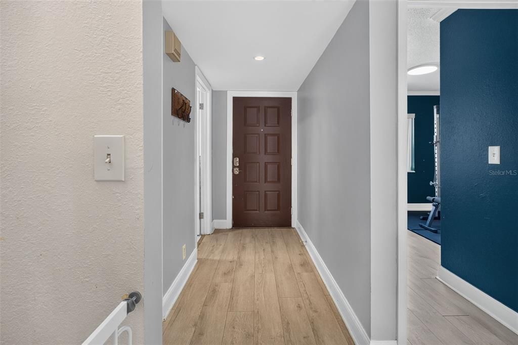 For Sale: $300,000 (3 beds, 2 baths, 1220 Square Feet)