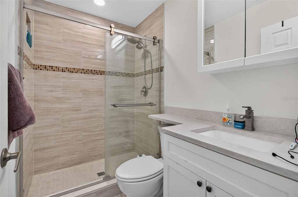 For Sale: $300,000 (3 beds, 2 baths, 1220 Square Feet)