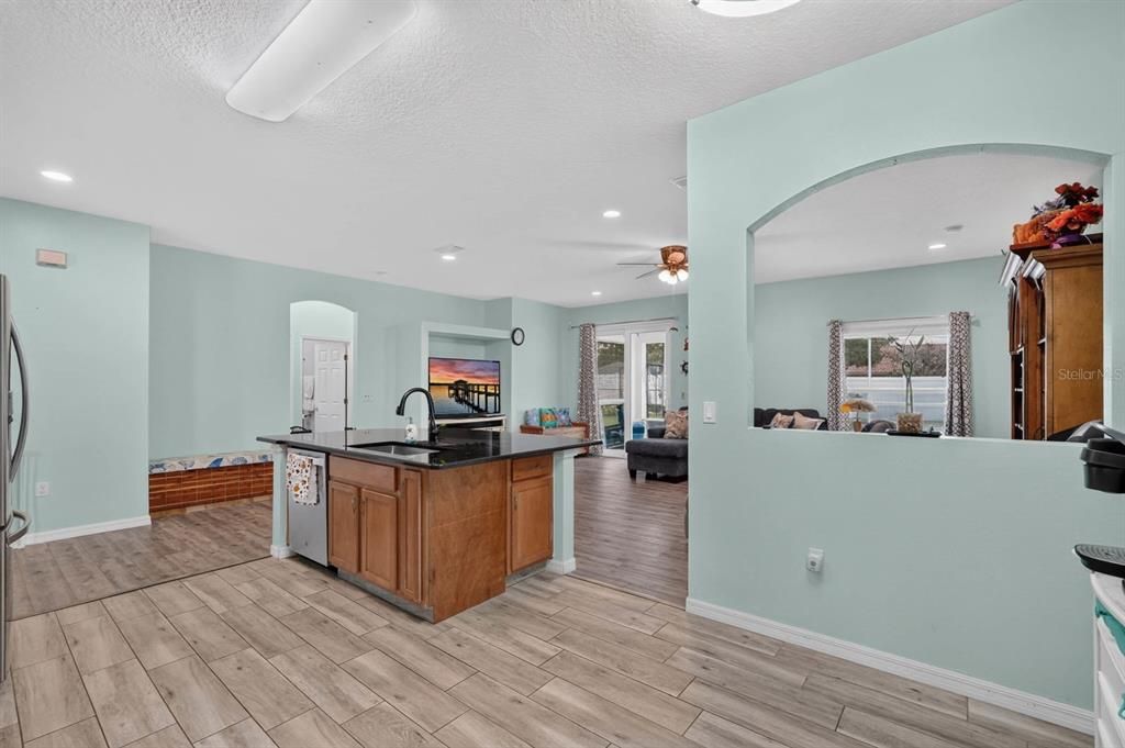 For Sale: $405,000 (3 beds, 2 baths, 2010 Square Feet)