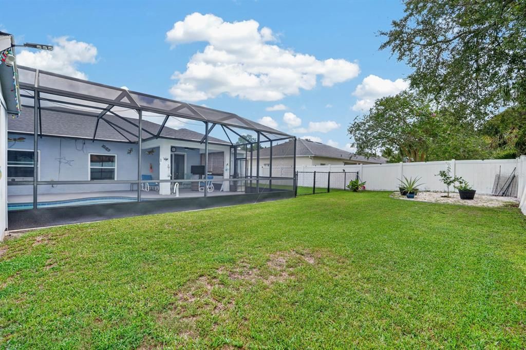 For Sale: $405,000 (3 beds, 2 baths, 2010 Square Feet)