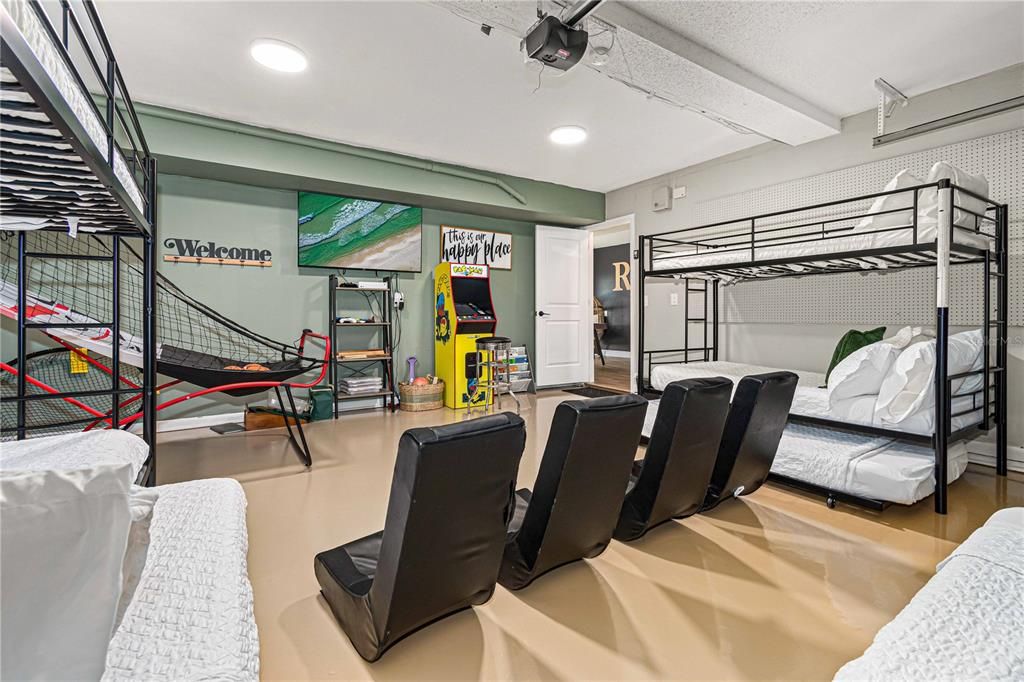 For Sale: $925,000 (4 beds, 3 baths, 2206 Square Feet)