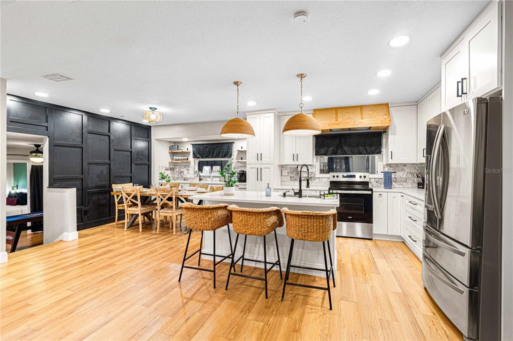 For Sale: $925,000 (4 beds, 3 baths, 2206 Square Feet)